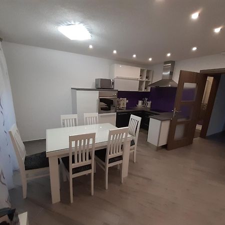 Apartment Lucky With Jacuzzi Trogir Chambre photo