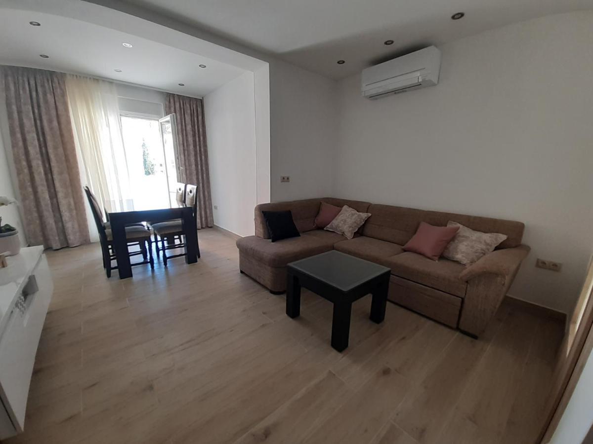 Apartment Lucky With Jacuzzi Trogir Extérieur photo