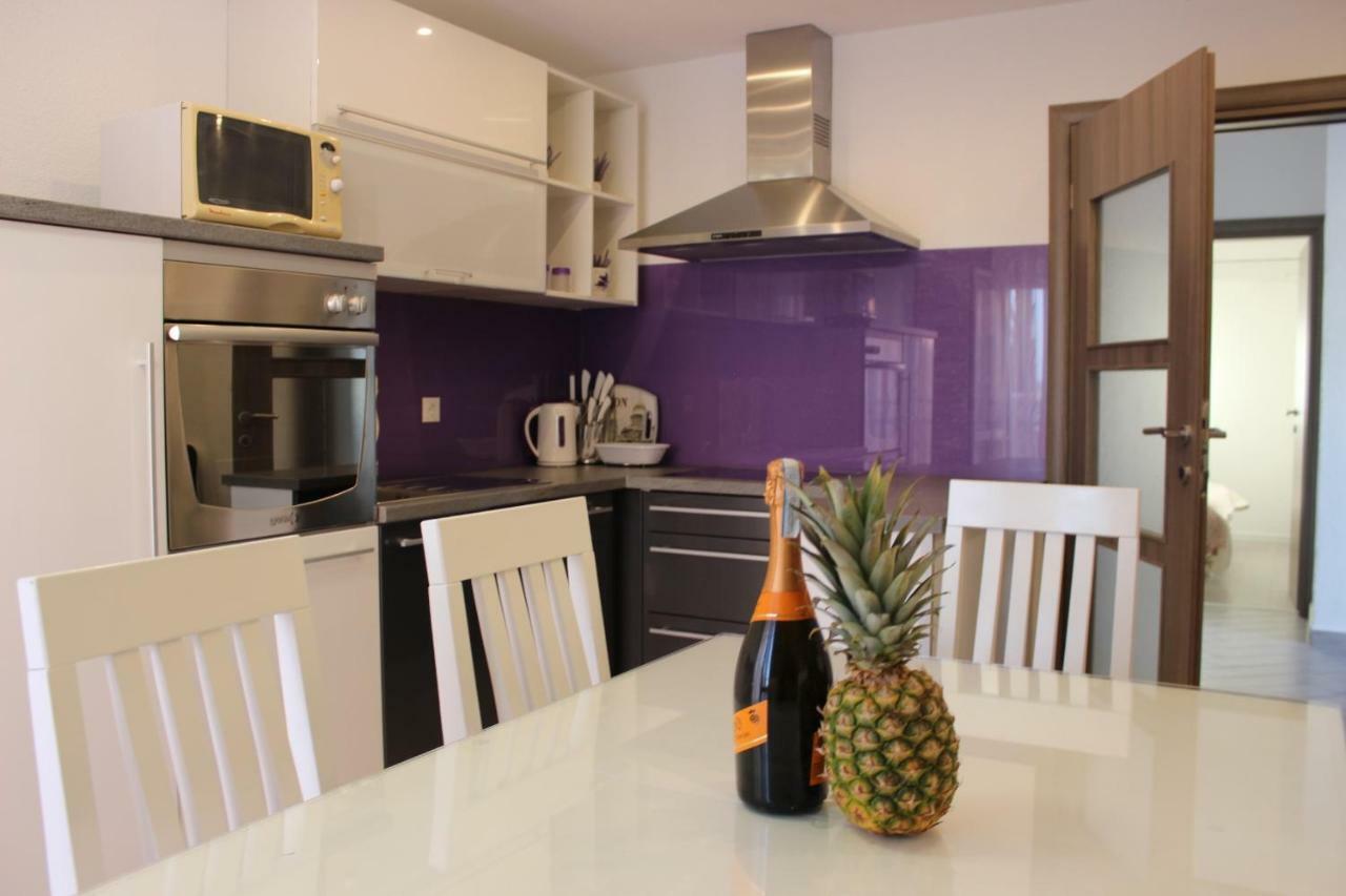 Apartment Lucky With Jacuzzi Trogir Extérieur photo