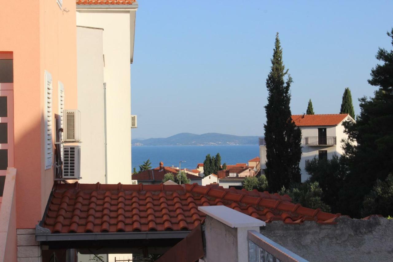 Apartment Lucky With Jacuzzi Trogir Extérieur photo
