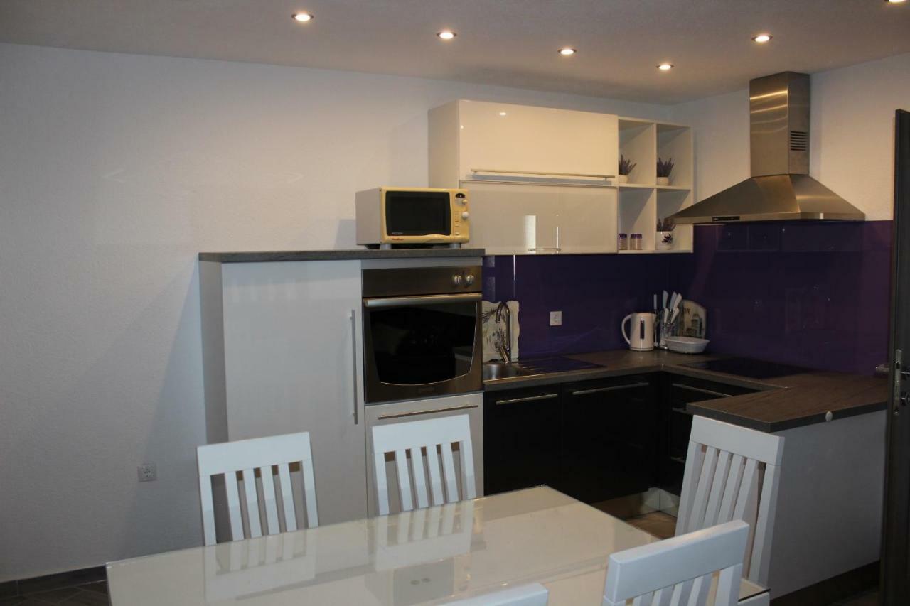 Apartment Lucky With Jacuzzi Trogir Extérieur photo