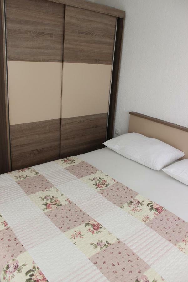 Apartment Lucky With Jacuzzi Trogir Extérieur photo